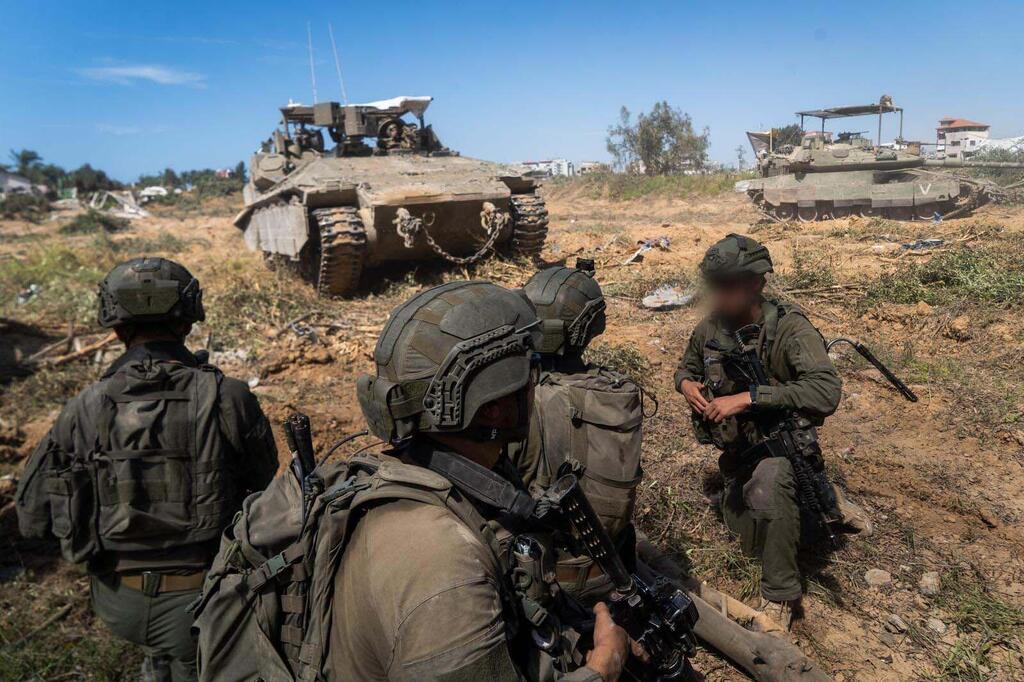 תיעוד מפעילות צוות הקרב של חטיבה 401 ובניית גשר בנחל עזה