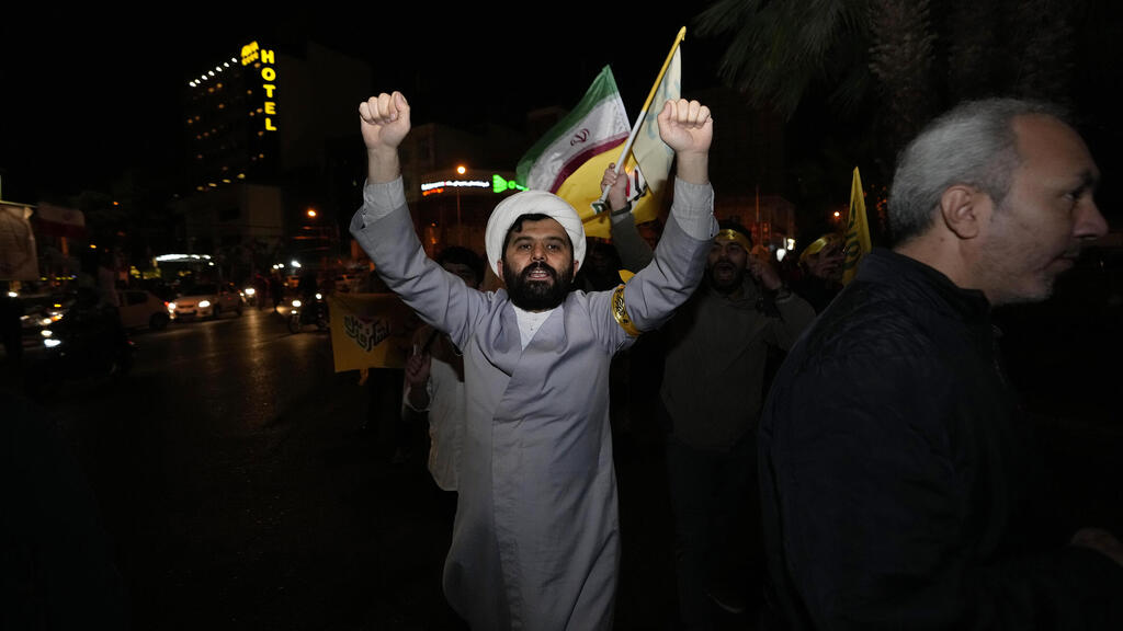 חגיגות בטהרן בעקבות המתקפה האיראנית