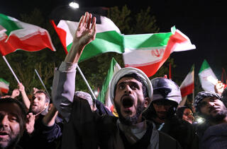 חגיגות בטהרן בעקבות המתקפה האיראנית