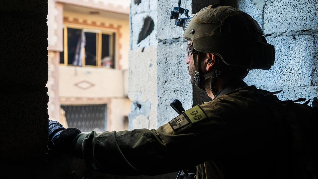 תיעוד מפעילות צוות הקרב של חטיבה 401 ובניית גשר בנחל עזה