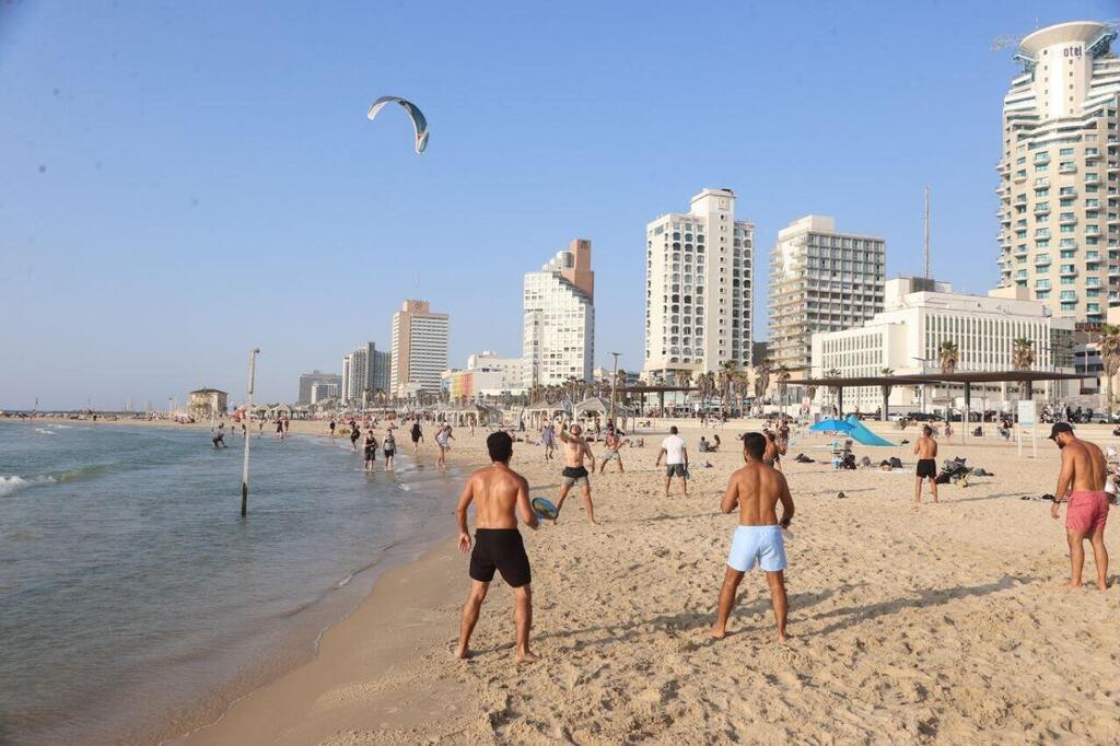 חוף גאלה, תל אביב