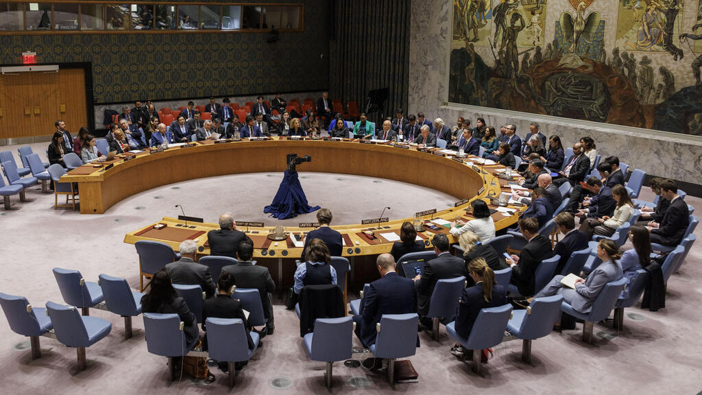 כינוס מועצת הביטחון של האו"ם בדיון לפני הצבעה בעניין בקשת הפלסטינים לקבלת חברות מלאה באו"ם