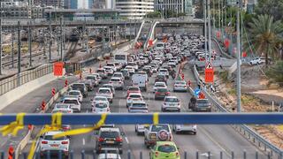 עומס בנתיבי איילון בערב החג של פסח