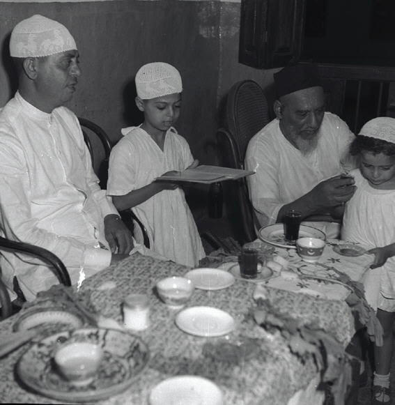 Passover ceremony at the main Rabbi's house in Aden, 1949 