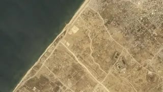 צילום לוויין של רציף ימי בחופי עזה שארה"ב בונה בסיוע צה"ל