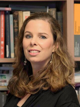 Dr. Daniela Ozacky Stern Dr. Daniela Ozacky Stern