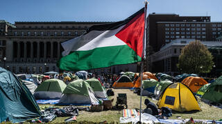 מתפרעים מפגינים התפרעות מחאה פרו פלסטינים תומכי חמאס אוניברסיטת קולומביה ניו יורק