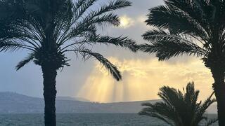 שקיעה בעין גב