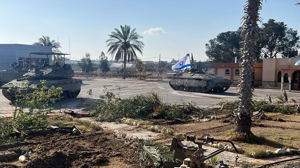 תיעוד: כניסת כוחות צוות הקרב של חטיבה 401 למעבר רפיח בצידו העזתי