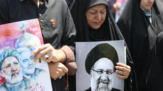 איראן הלוויה קבורה של נשיא איראן איברהים ראיסי בעיר משהד התרסקות מסוק
