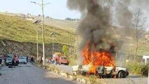  Машина горит возле Набатии