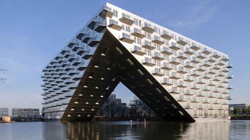 Sluishuis, הולנד, אדריכלות צפה