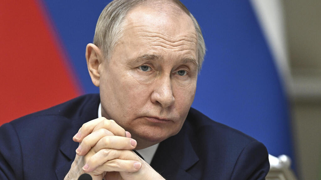 נשיא רוסיה פוטין בביקור ב אוזבקיסטן