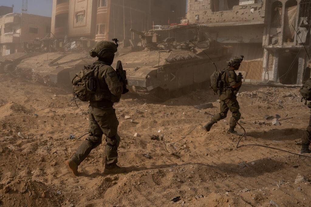 IDF forces operating in Rafah (Photo: IDF Spokesperson's Unit) לחימת צוות הקרב של חטיבת גבעתי במרחב רפיח
