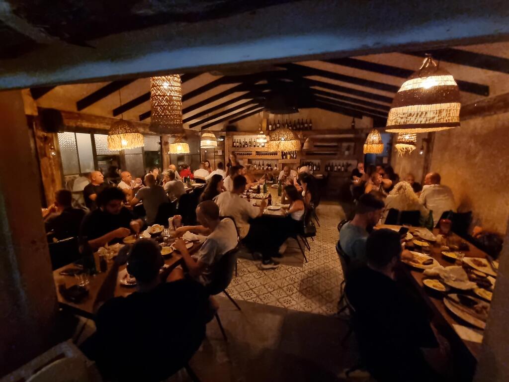 יצאנו לבדוק את חיי הלילה של אילת