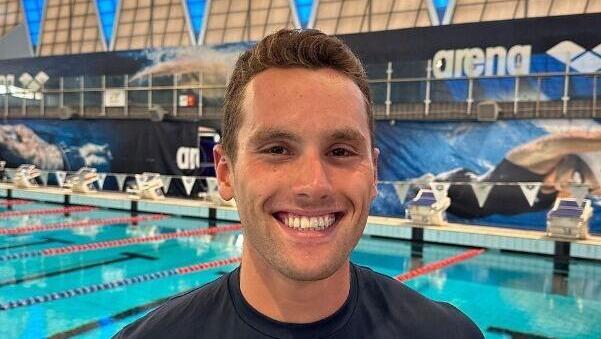 השחיין אדם מראענה