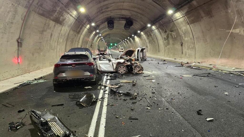 תאונת דרכים בין 3 כלי רכב בכביש 6 בין מחלף העמקים למחלף גבעת אלונים