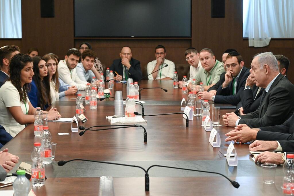 המשלחת בפגישה עם נתניהו. "לשונאים שלנו לא אכפת למי אתה מצביע"