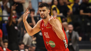 מכבי ת"א הפועל ת"א משחק מספר 3