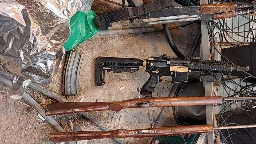 Изъятое в ПА оружие (Фото: пресс-служба ЦАХАЛа) אמצעי הלחימה שהוחרמו בצוריף