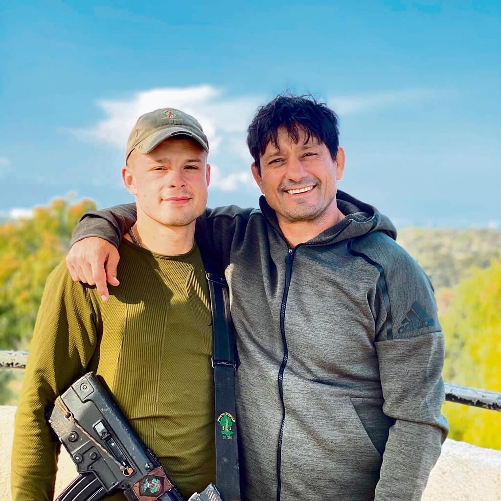 עומר סמדג'ה ז"ל ואביו אורן סמדג'ה