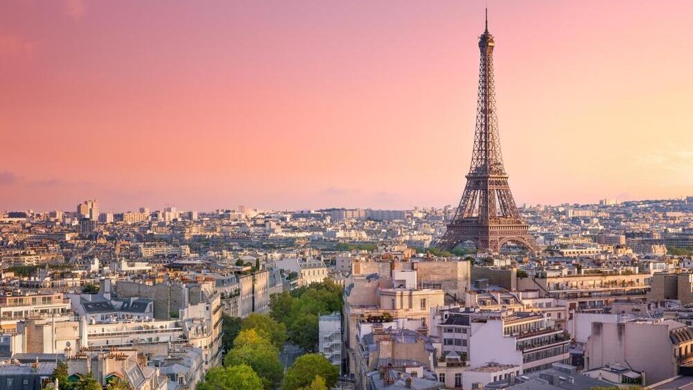 Paris - A hotel threw an Israeli family to the street in the middle of the night (Photo: Shutterstock) פריז