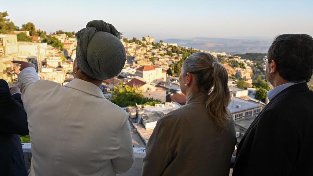 נשיא המדינה ורעייתו בביקור בעיריית צפת.