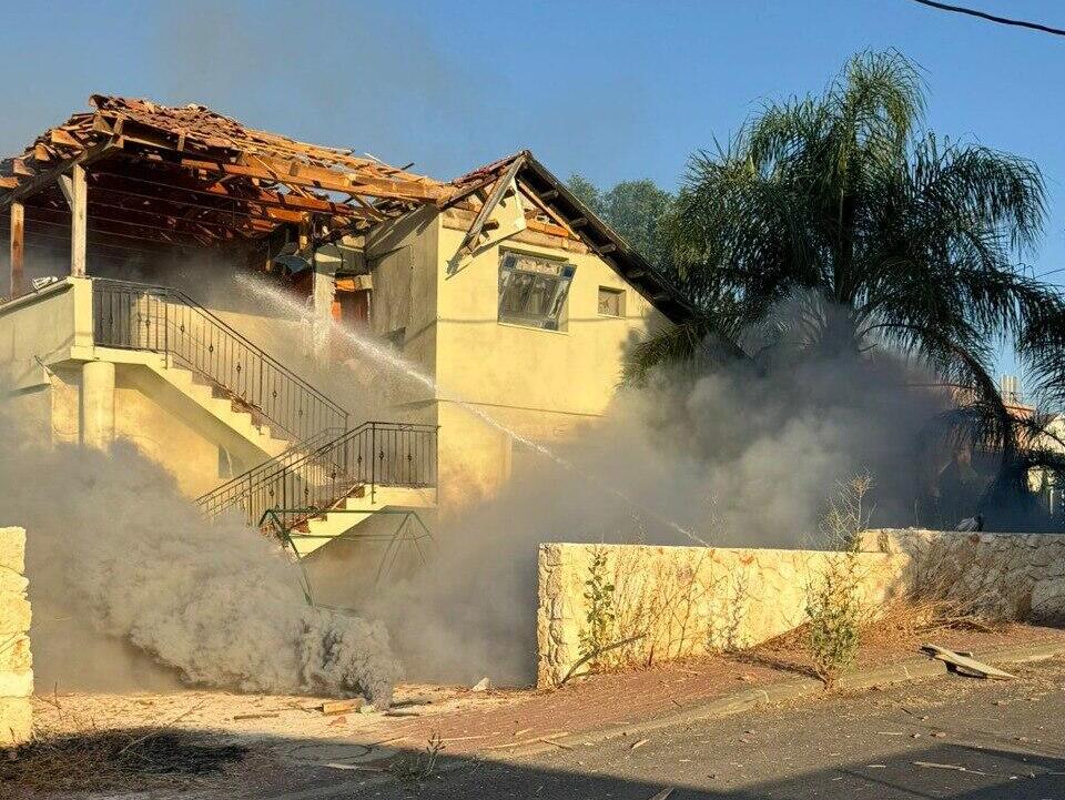 פגיעת טיל בבית פרטי ביישוב אביבים