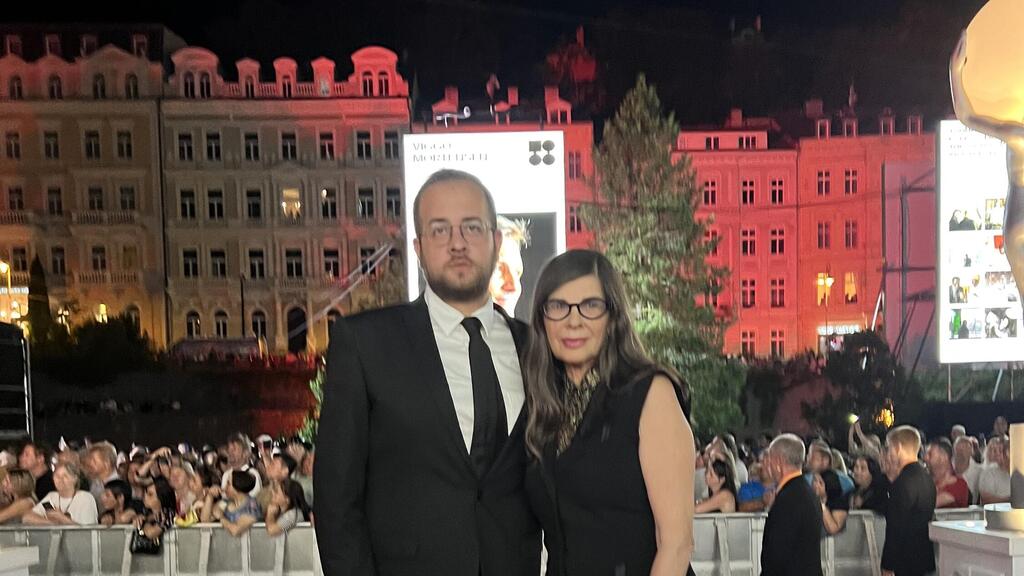 עירית שלג ועומר טובי בפרמיירת הסרט "טרופיקנה", בפסטיבל קרלובי וארי