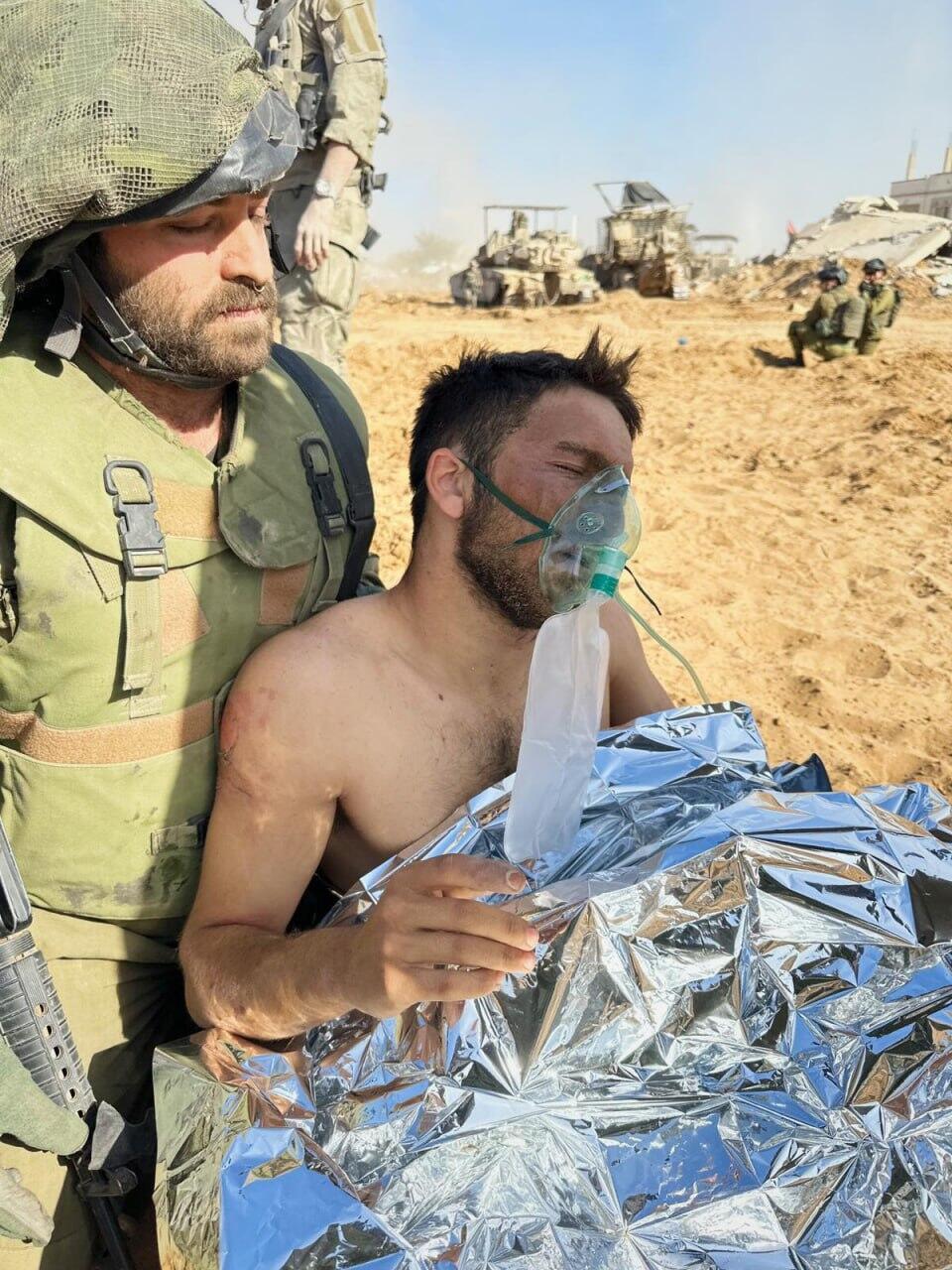 אור שנייברג, ישראל אטלו - ישראל מפנה את אור בשטח לאחר שנפגע  