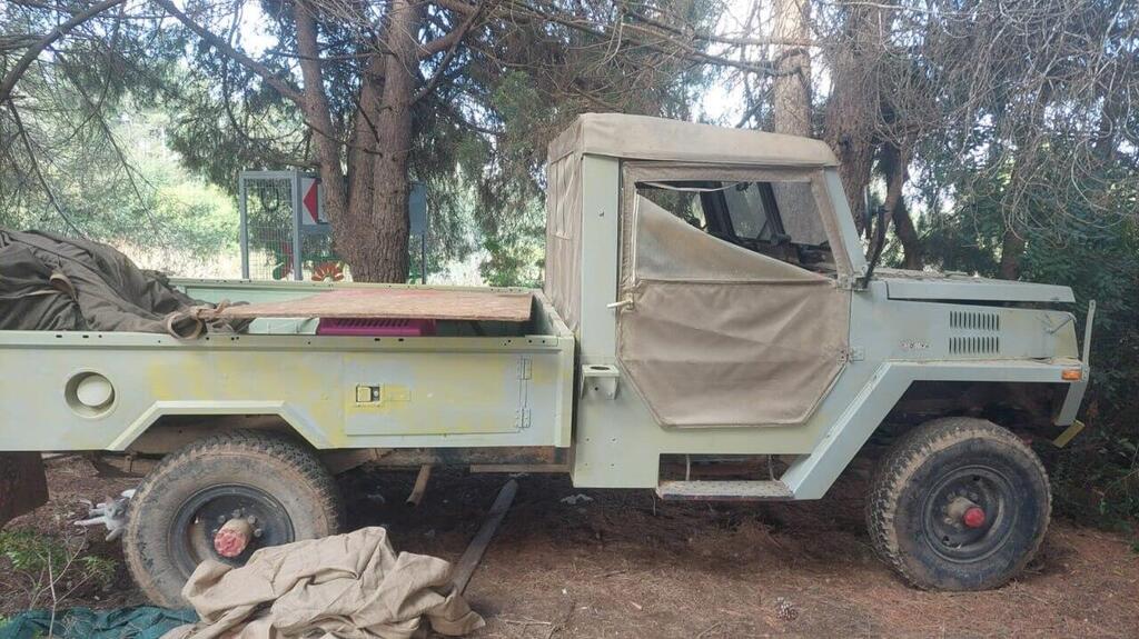 פעילות שוטרי המחוז הצפוני בישוב בצפון הגולן אותר בביתו של חשוד רכב צבאי מסוג אביר, ציוד צבאי רב ופצצת מרגמה