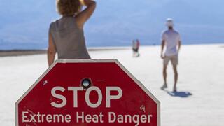 שלטי אזהרה מפני מהחום הכבד בארה"ב