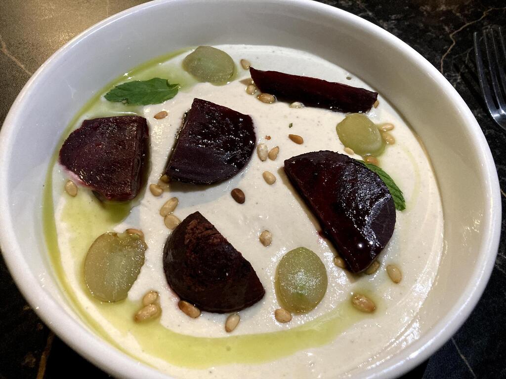 The Arianna wine bar includes a gourmet food menu 