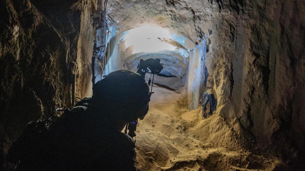 תיעוד השמדת תוואי מנהרה ממנה ניסו לחדור מחבלי חמאס בחודש יוני האחרון