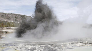 התפרצות הידרותרמית בפארק הלאומי ילוסטון
