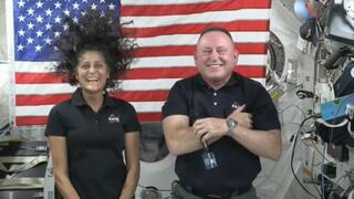 בארי ווילמור וסוניטה ווליאימס בתחנת החלל