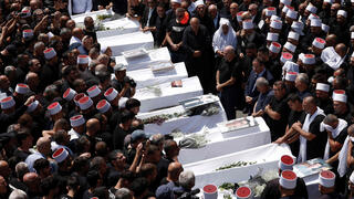 הלוויית הילדים שנרצחו במתקפת חיזבאללה במגרש הספורט שבמג'דל שמס