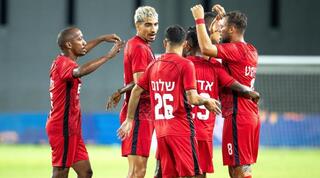 שחקני הפועל חדרה חוגגים