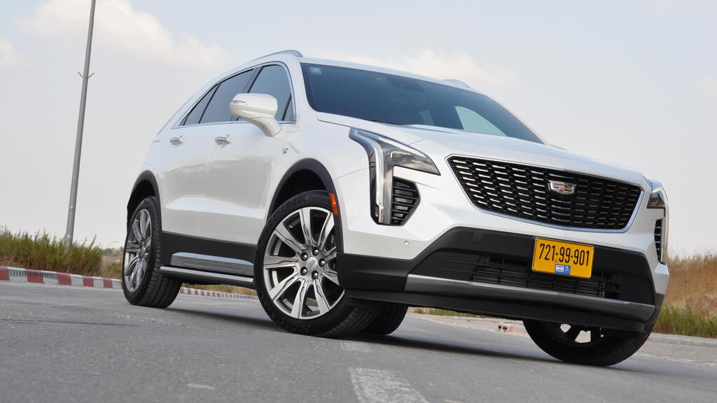  Cadillac XT4 