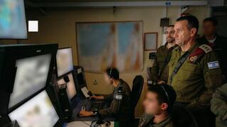 הרמטכ"ל הרצי הלוי בביקור בבסיס תל נוף