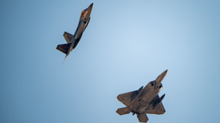 מטוסי קרה F-22  של חיל האוויר האמריקני הגיעו לאזור האחריות של פיקוד מרכז 
