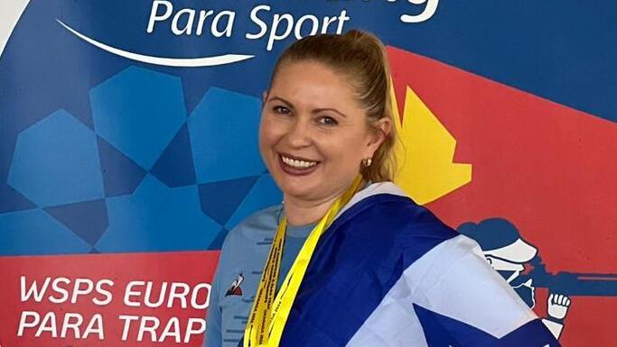 יוליה צ'רנוי לאחר הזכייה באליפות העולם בפרו בשנת 2023