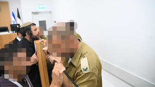 המילואימניקים מובאים לדיון ערעור בהארכת מעצרם בבית הדין הצבאי בבית ליד