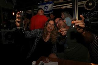 עדי פרי וטל ויינר פרי בליינים בחיפה בצל ההסלמה הביטחונית