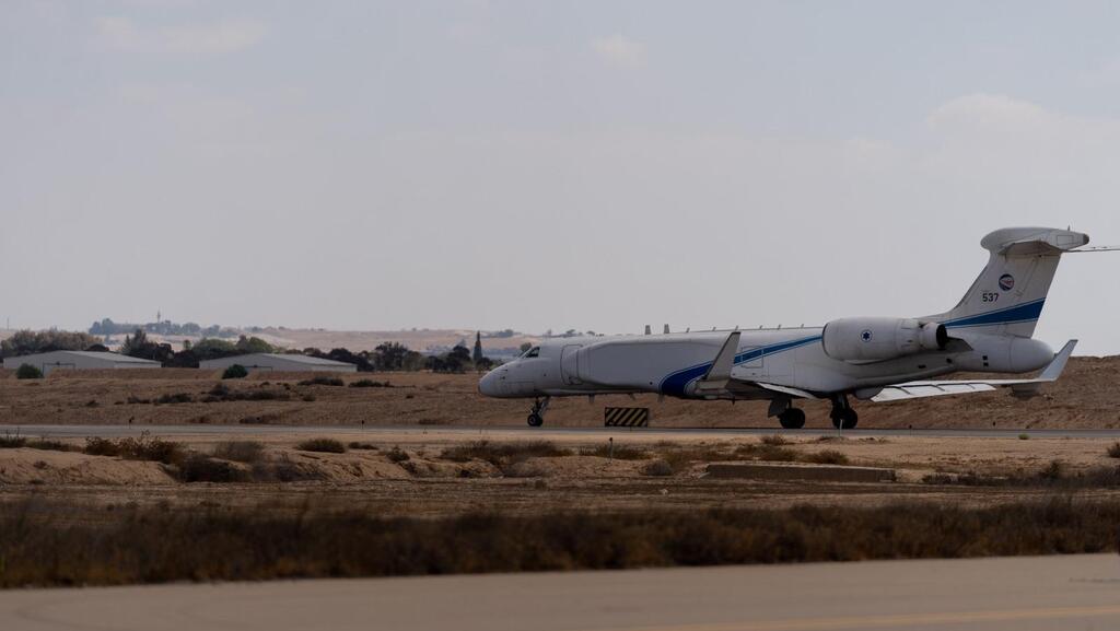 סגן ראש המטה הכללי, אלוף אמיר ברעם, ביקר בבסיס חיל האוויר "נבטים" עם מפקד הבסיס, תת-אלוף יותם סיגלר