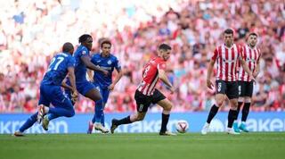 אויאן סאסנט בין שחקני חטאפה