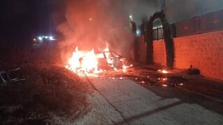 צעירים קיצוניים יהודים נכנסו לכפר ג'ת והציתו רכבים