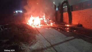 צעירים קיצוניים יהודים נכנסו לכפר ג'ת והציתו רכבים