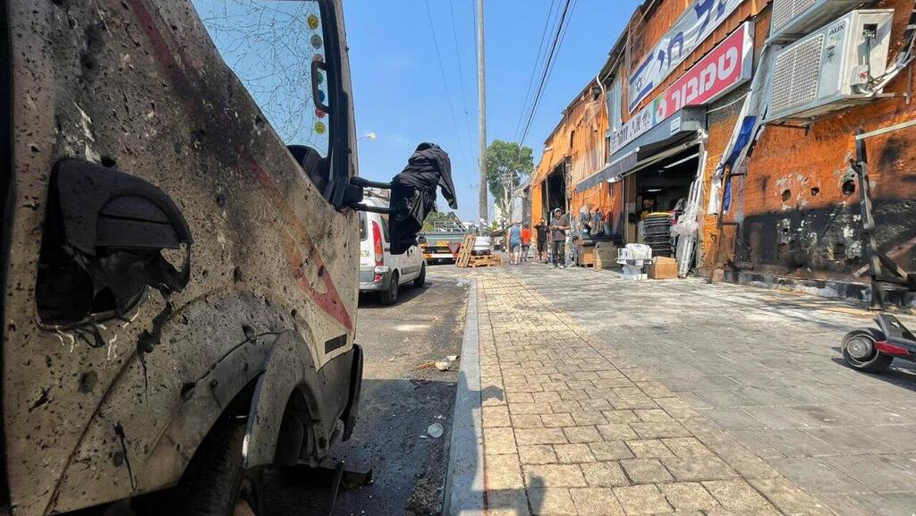 זירת הפיגוע ברחוב לח"י תל אביב ביום שאחרי