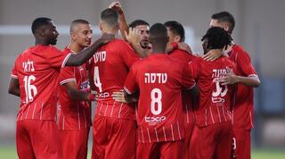 שחקני בני סכנין מאושרים